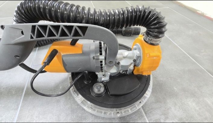 Жираф Pawermat за шлаифане на стени