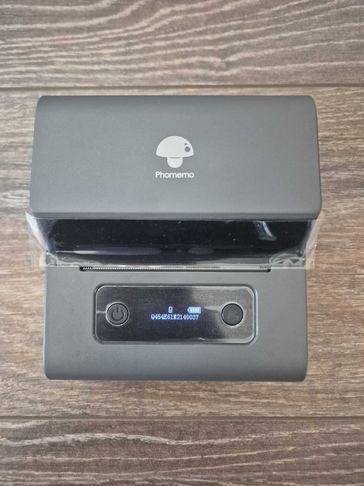 Imprimanta etichete Bluetooth/USB Black  + rola 40x30 (120 etichete)