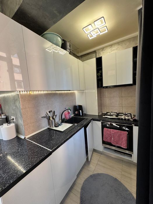 Apartament 3 Camere Decomandat Str- Rezervelor ! Bloc 2018 !