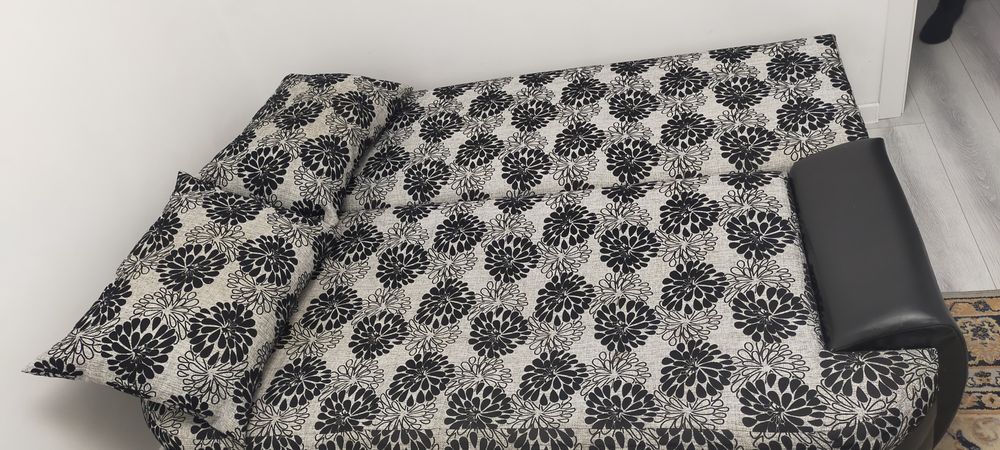 Продам хороший диван