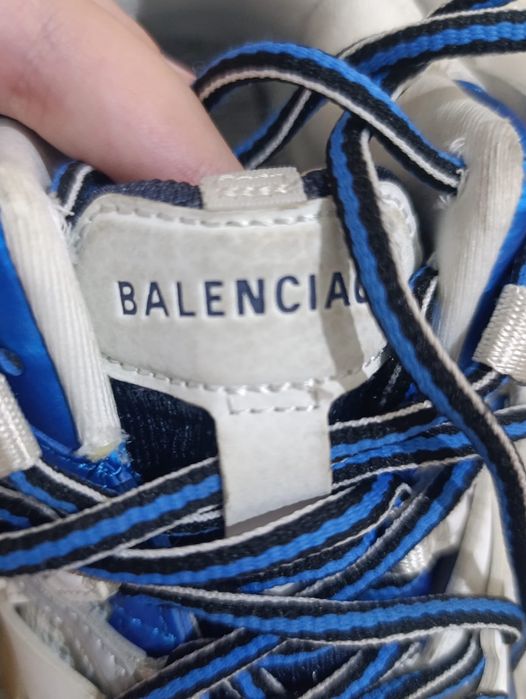 Продам BALENCIAGA track 1