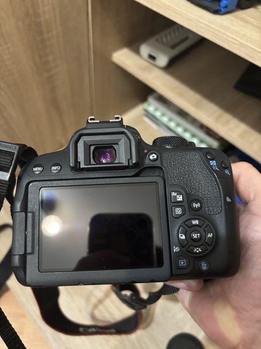 Vand Canon 800d
