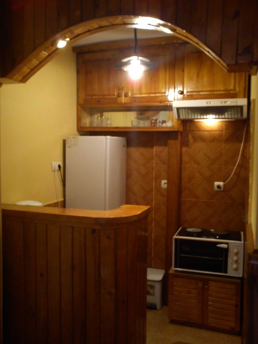 Дава се под наем Едностаен апартамент в Благоевград, Широк център - 30 кв.м за 153 € - Снимка #3