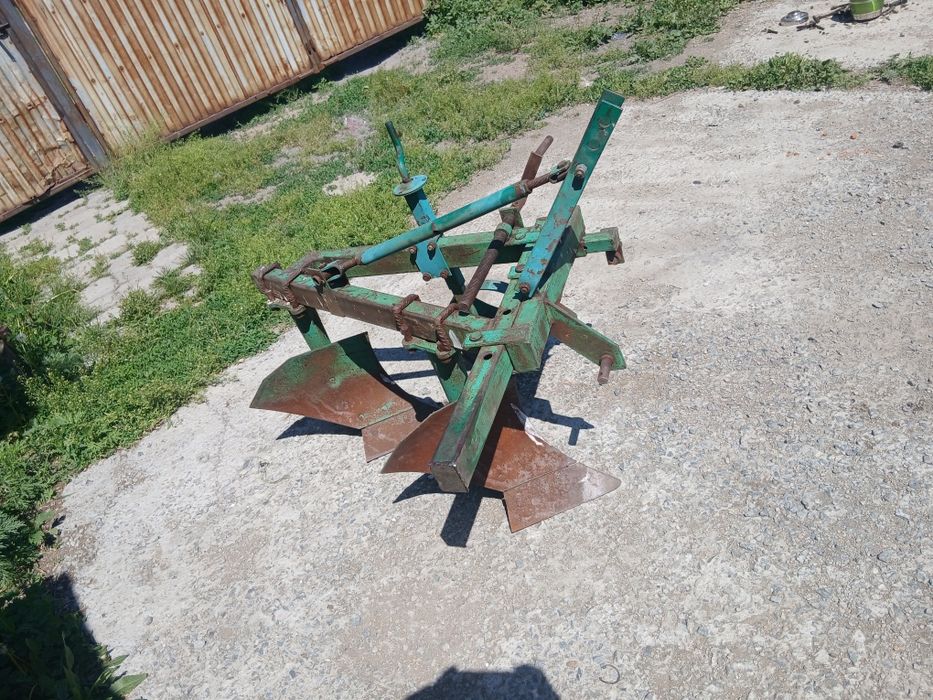 Продам плуг от китаиски трактор