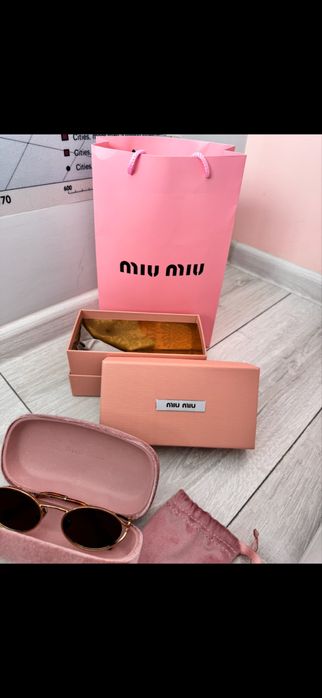 Слънчеви очила miu miu