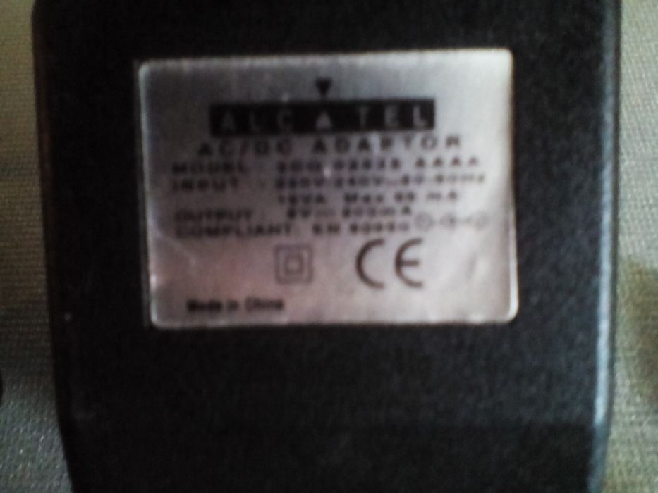 Адаптери АС/DC 9V, 900 mA