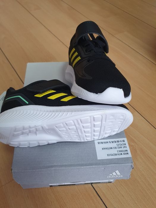 Adidasi negri Adidas marime 24 - nepurtati
