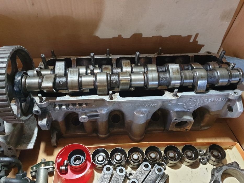 Впускной коллектор Ауди 80 двигатель ABK