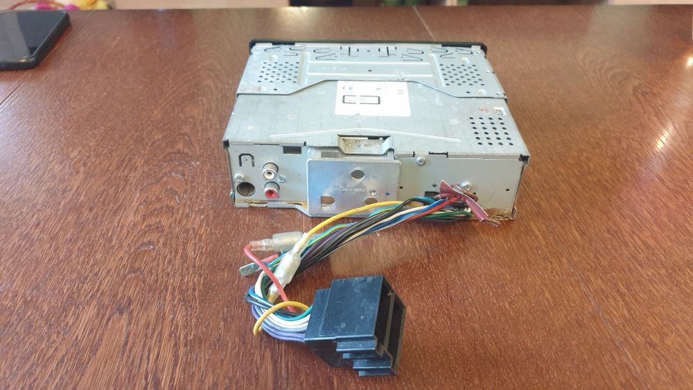 Авто плеър радио музика за кола Кенуулд Kenwood CD MP-3 USB AUX