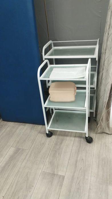 Кушетка и помощники