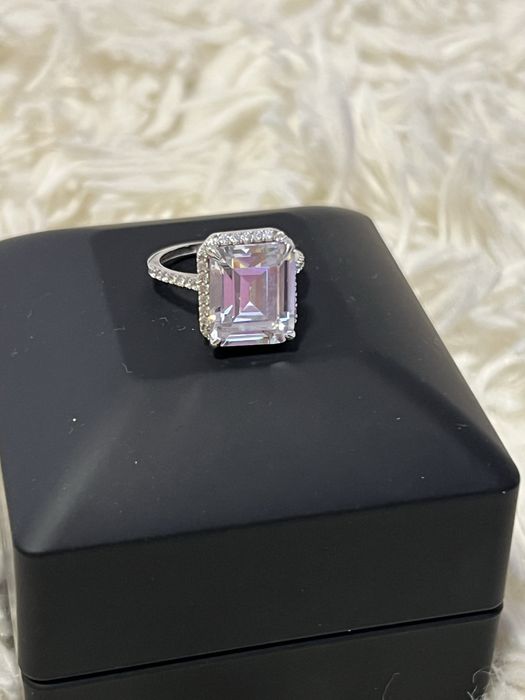 Inel de logodna superb