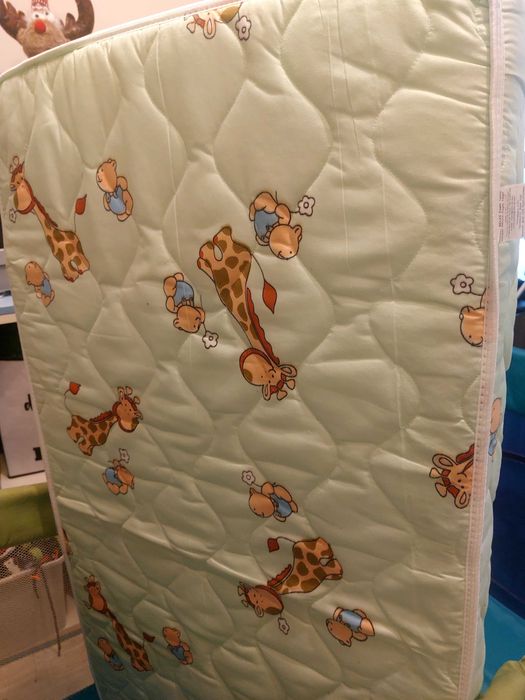 Матрак за детска кошара