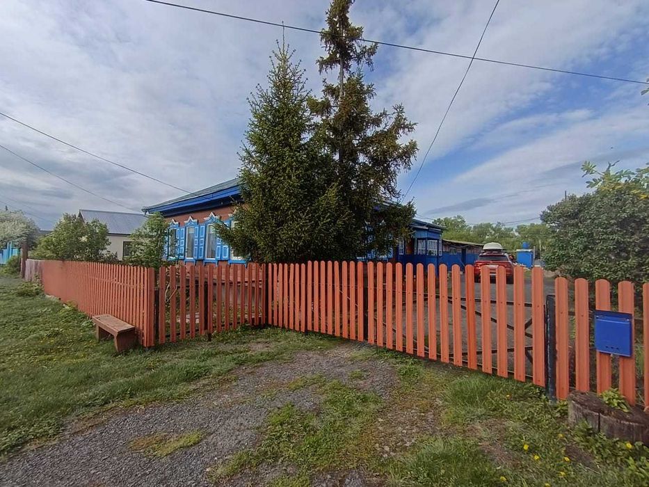 Дом в с.Петерфельд   14.500
