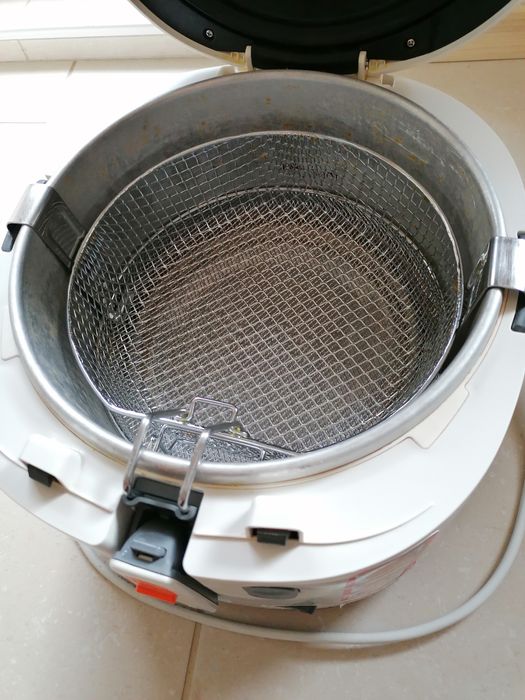 Фритюрник TEFAL filtra one FF162131