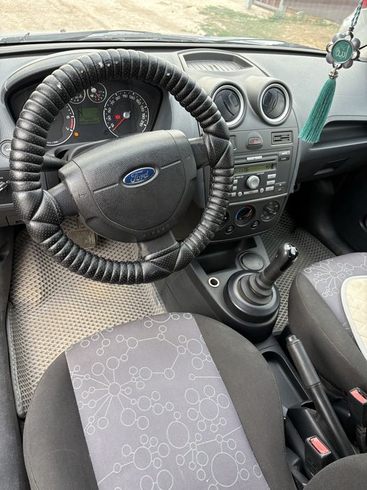 Ford Fiesta 2007, робот