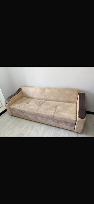 Диван в хорошем состоянии