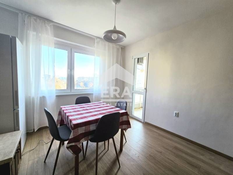 Дава се под наем Тристаен апартамент в Варна, Цветен квартал - 64 кв.м за 548.25 € - Снимка #2