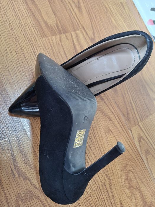 Pantofi cu toc, mărimea 35