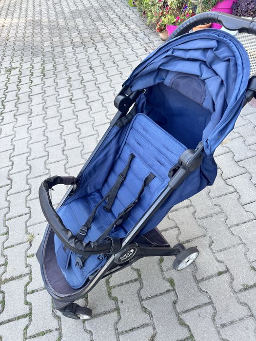 Carucior baby jogger