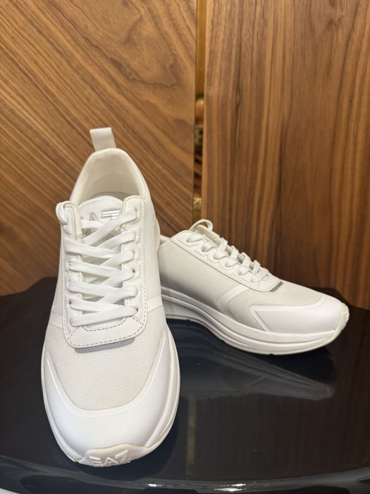 Крассовки Emporio Armani