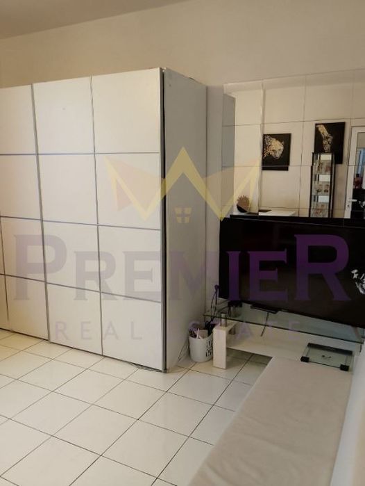 Продава се Двустаен апартамент в София, Банишора - 65 кв.м за 2970 €/кв.м - Снимка #3