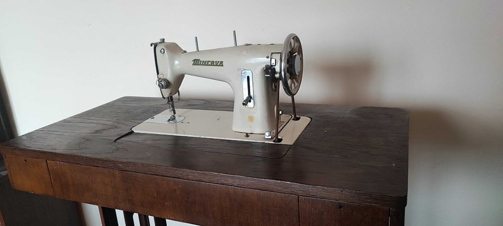 Шевна машина крачна Minerva