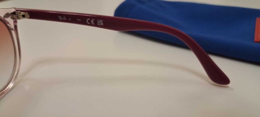 Детски слънчеви очила Ray-Ban Junior RJ9064S