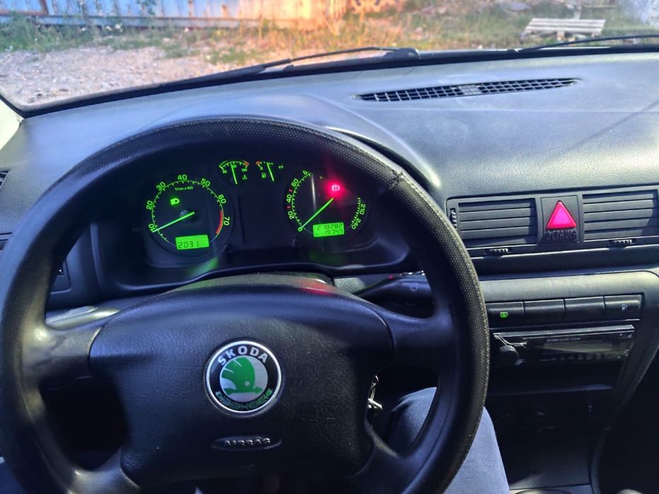 Skoda Octavia tour a4 2005года