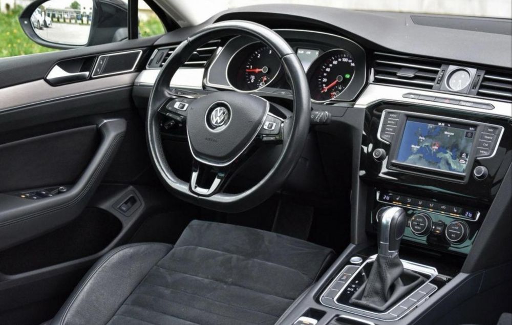 VW Passat Highline 2015 /  2.0 TDI 150 Cp Euro 6 / Automat DSG+Padele / Dotări TOP / Înmatriculat RO