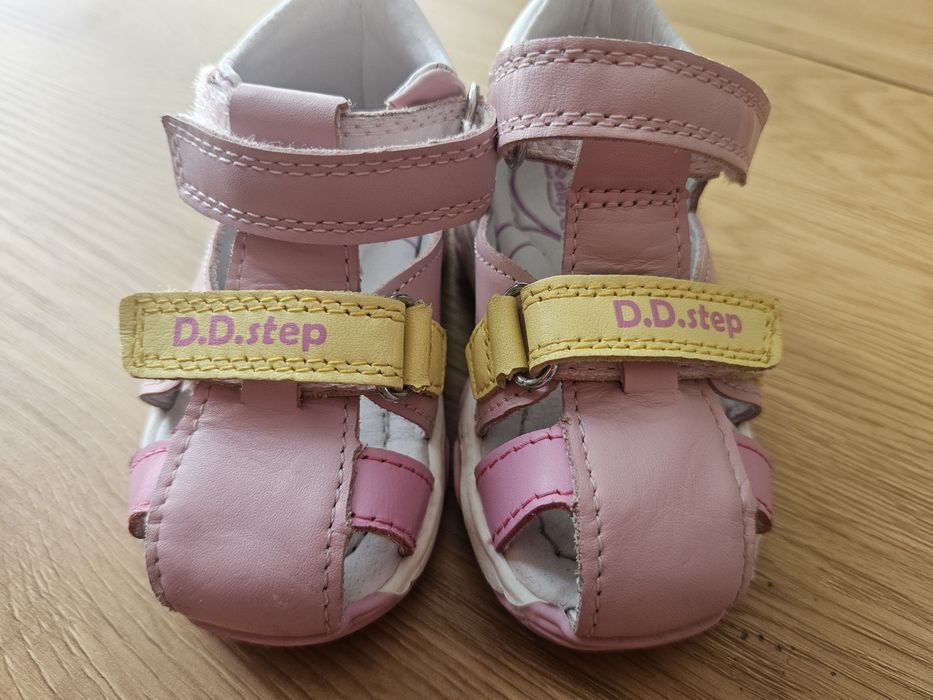 Сандали DD step за момиче