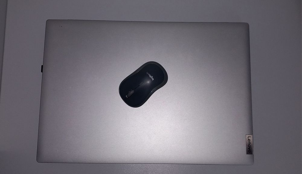 Laptop Lenovo 15.6"
