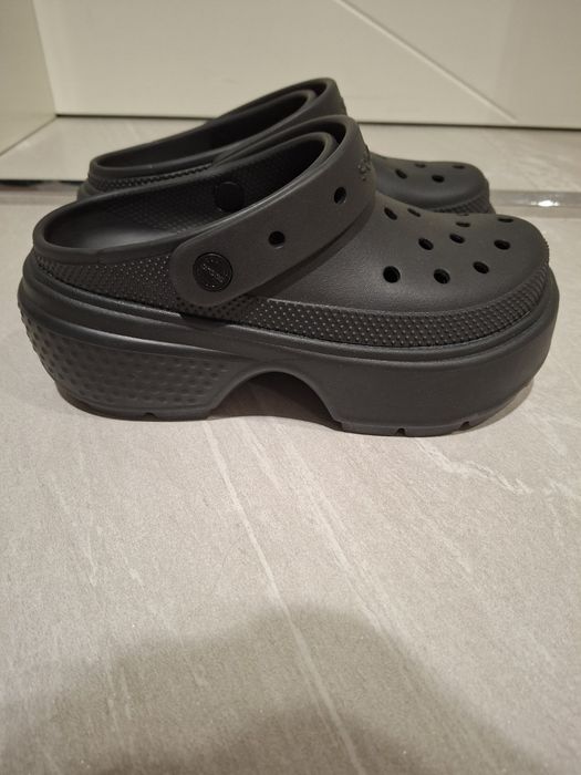 Cross Stomp Clog