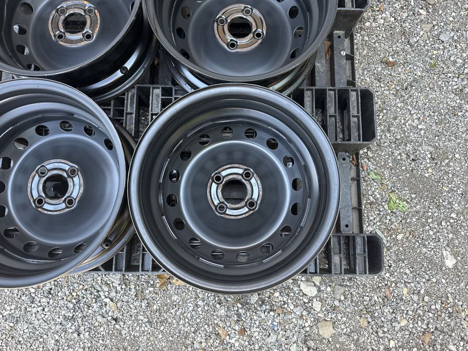 4бр.Оригинални джанти 15" 4x100 за Renault Kangoo,Dacia Dokker,Nissan