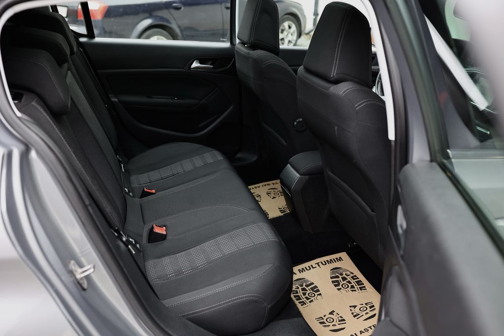 Peugeot 308 // echipare de top Allure // 1.6 diesel 120cp // 2015 // Euro 6