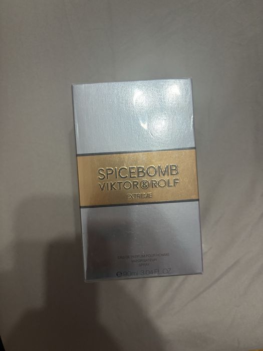 Чисто нов парфюм Viktor&Rolf Spicebomb Extreme