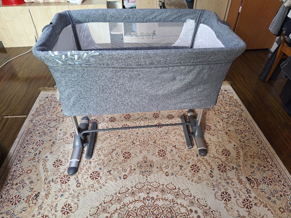 Манежка прикроватная