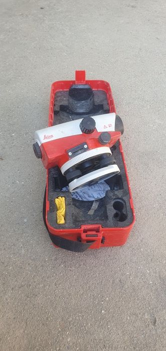 Nivela optica Leica NA720 buton spart