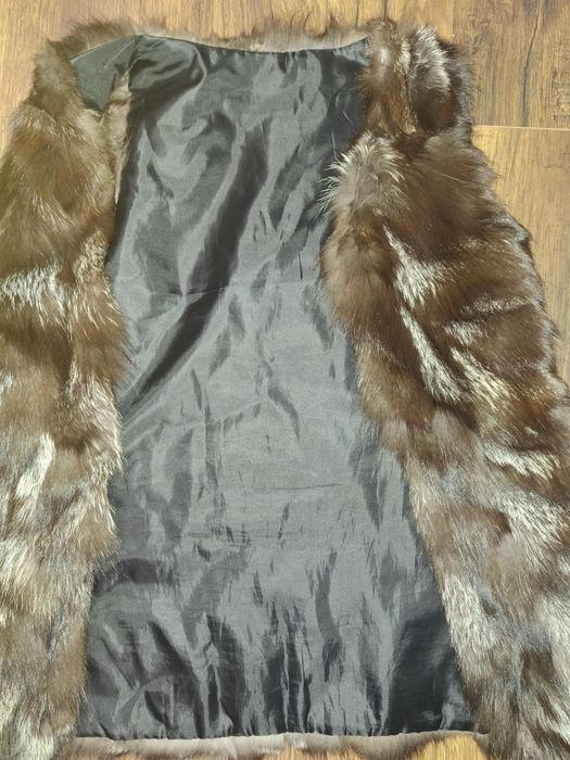 Чисто ново дамско елече от сребърна лисица