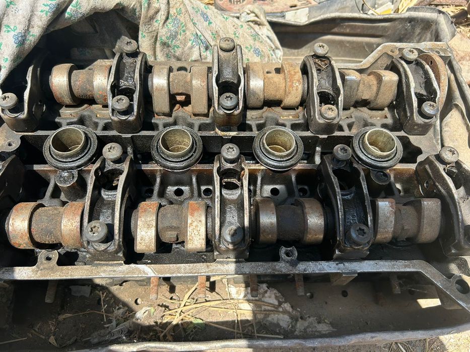 Головка на  Мерседес 124