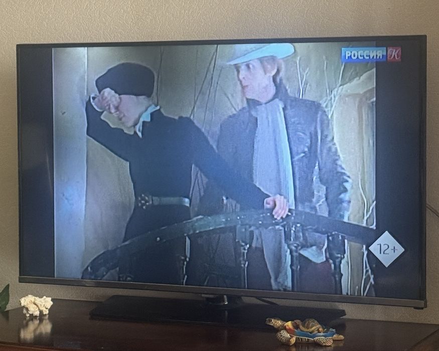 Телевизон самсунг 102 диагональ