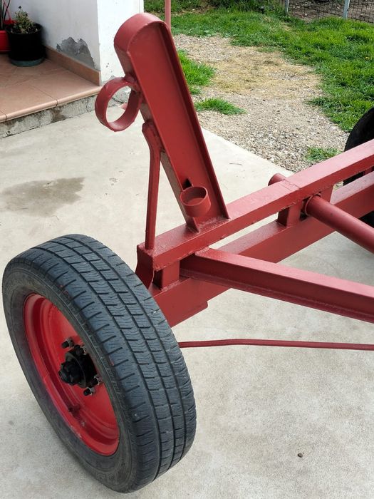 Căruța agricola pentru jeep sau tractor.