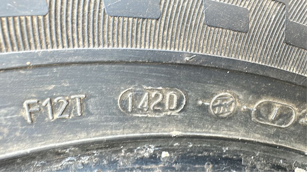 Продам Резина VIATTI на 265/65/17