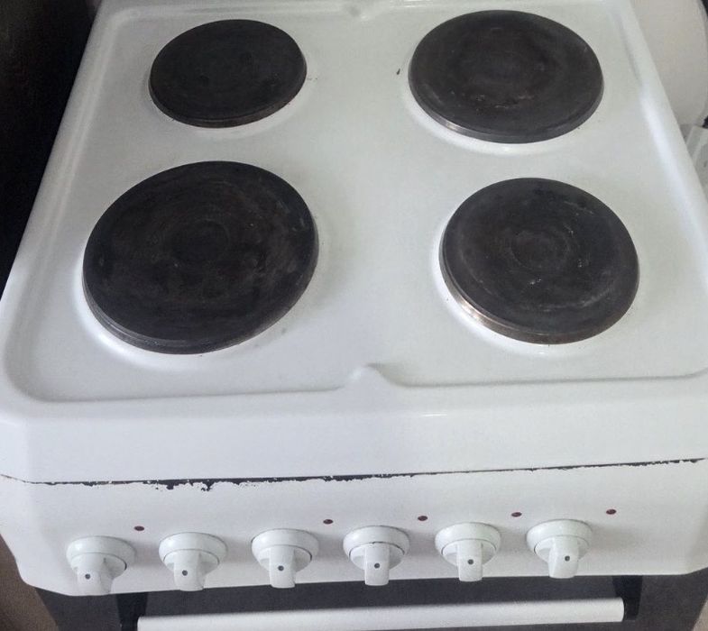 Плита в хорошом состояние