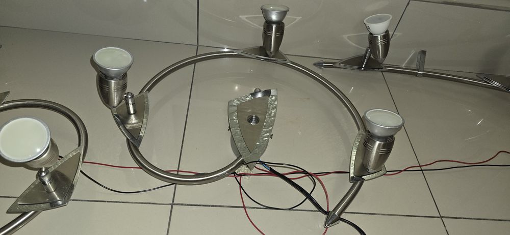 Set Lustre moderne cu spoturi reglabile