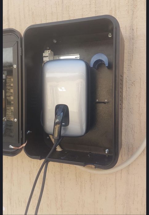 Установка Монтаж Настройка зарядных станций для электромобилей