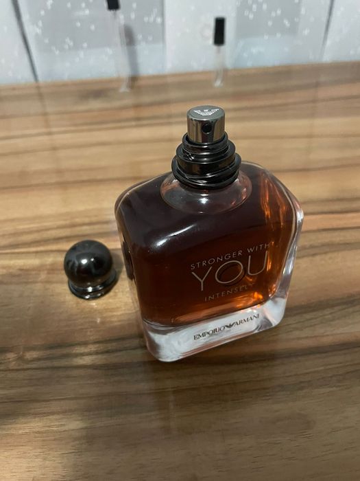 Decanturi de Stronger With You Intensly