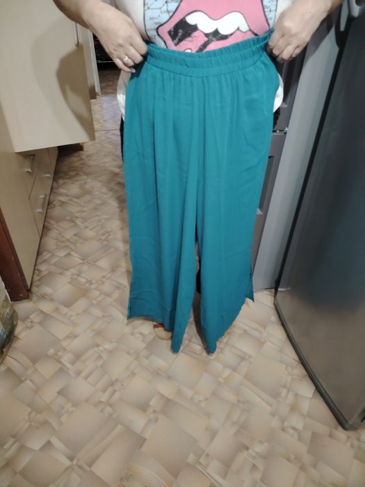 Костюмы новые 54-56-58