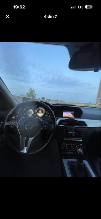 Mercedes w204 c180