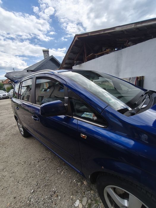 Opel Zafira B 2010 Disel