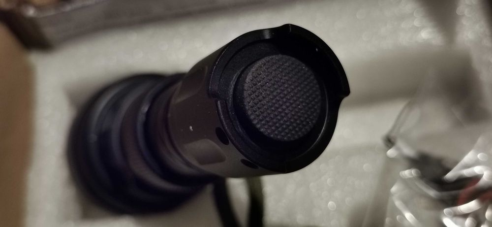 Lanterna Haikelite HT08 XPL Zoom 5000k 850 lumeni (de colectie, noua )